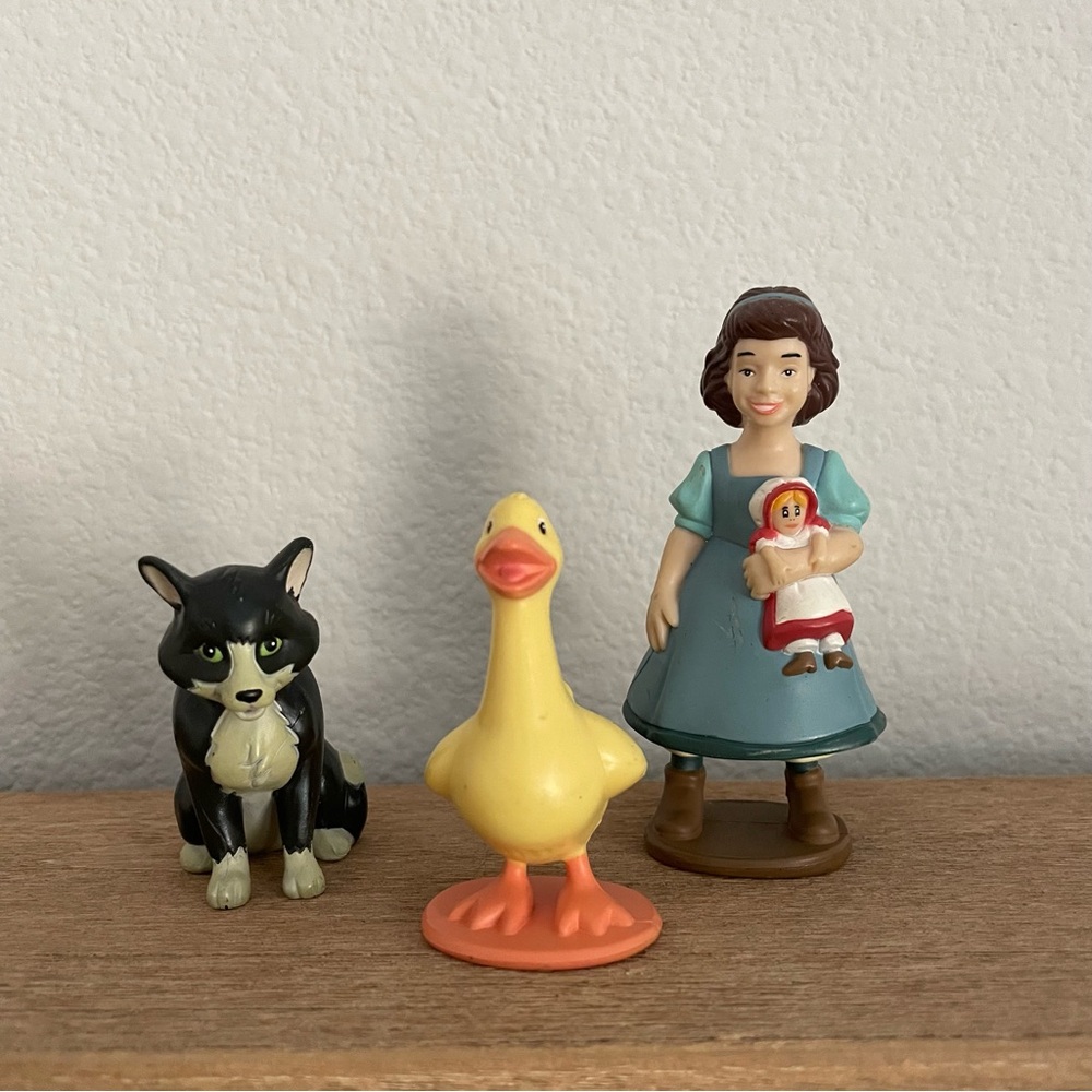 Little Bear Show Figurines Cat Duck and Emily - Maurice Sendak